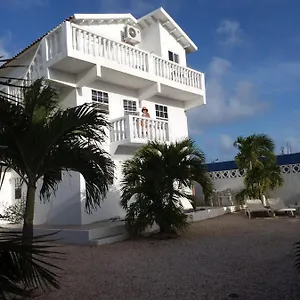 https://downtown-apartments.comcaribbean.com